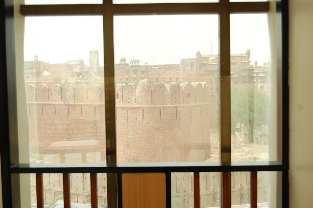 Metro Palace Otel Bikaner Dış mekan fotoğraf