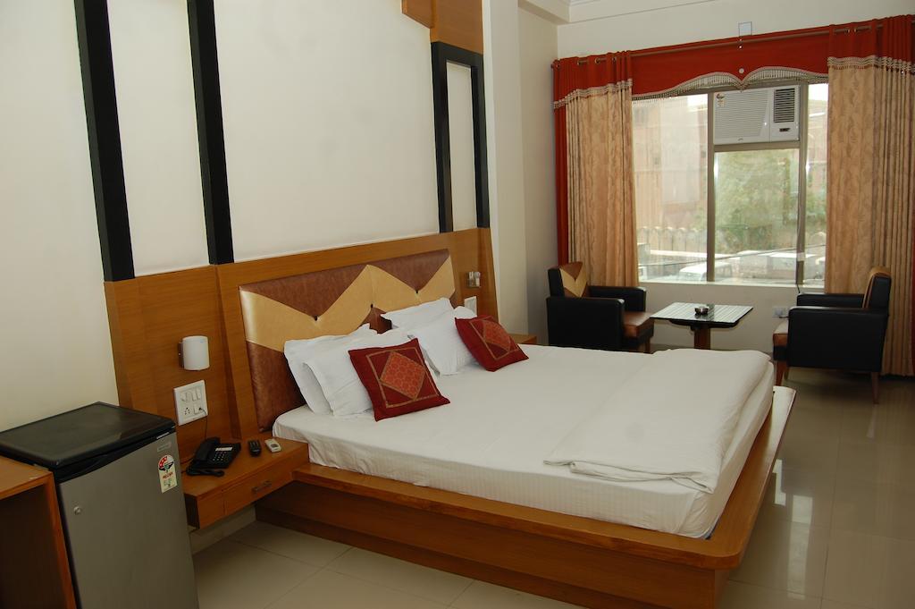 Metro Palace Otel Bikaner Dış mekan fotoğraf