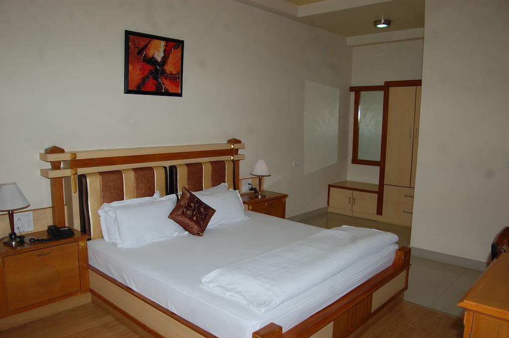 Metro Palace Otel Bikaner Oda fotoğraf