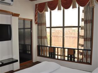 Metro Palace Otel Bikaner Dış mekan fotoğraf